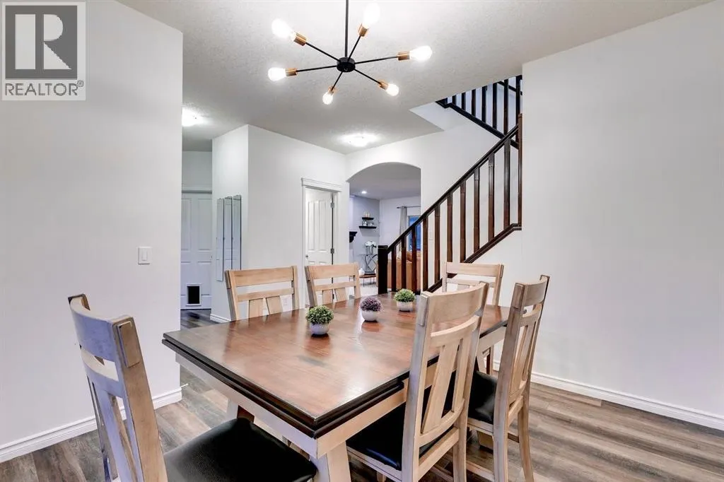 238 Elgin Manor SE