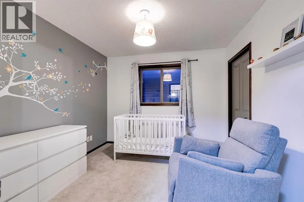 238 Elgin Manor SE