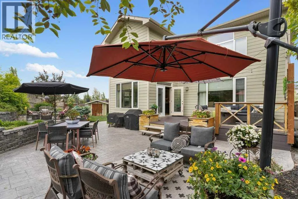 84 Panatella Manor NW