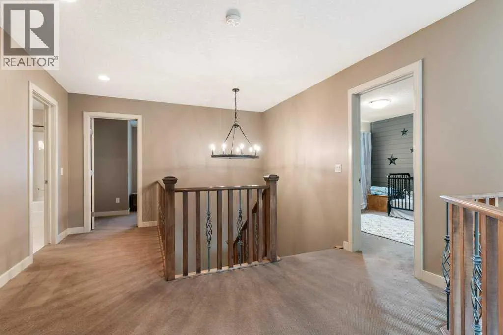 84 Panatella Manor NW