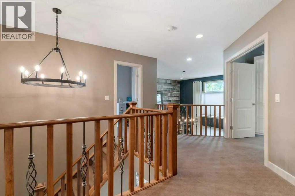 84 Panatella Manor NW
