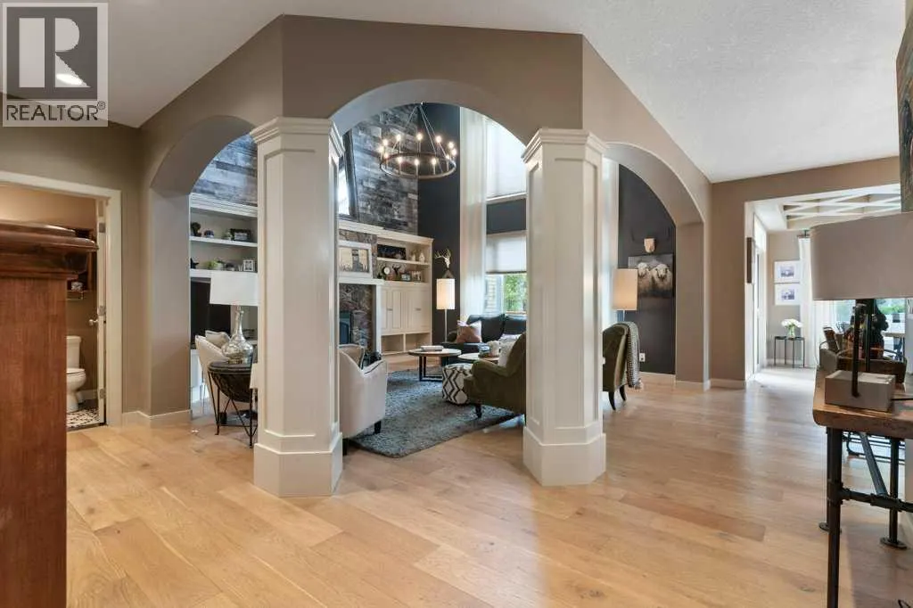84 Panatella Manor NW