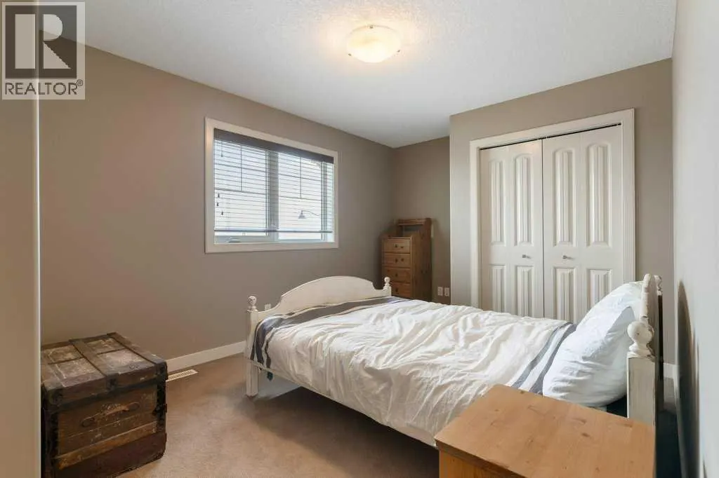 84 Panatella Manor NW