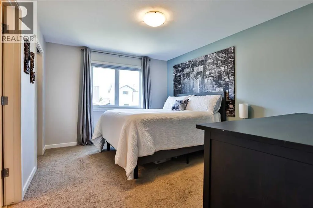 381 Moonlight Way West  W