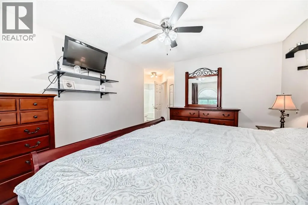 9747 Harvest Hills Link NE