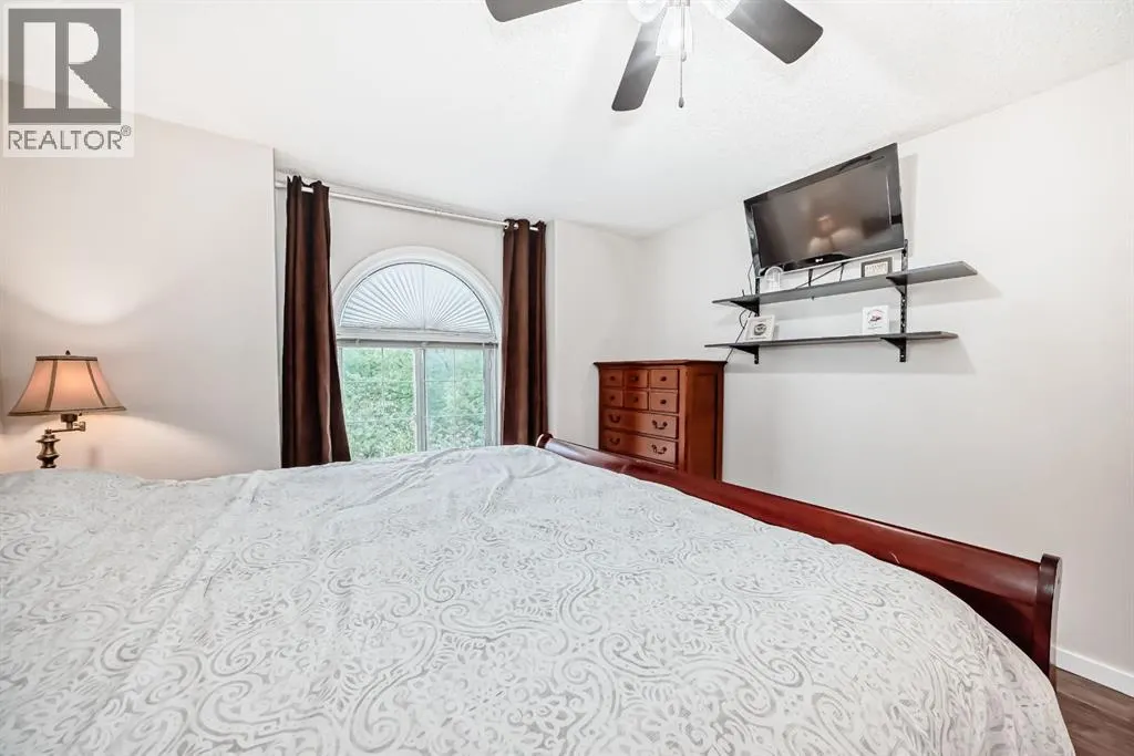 9747 Harvest Hills Link NE
