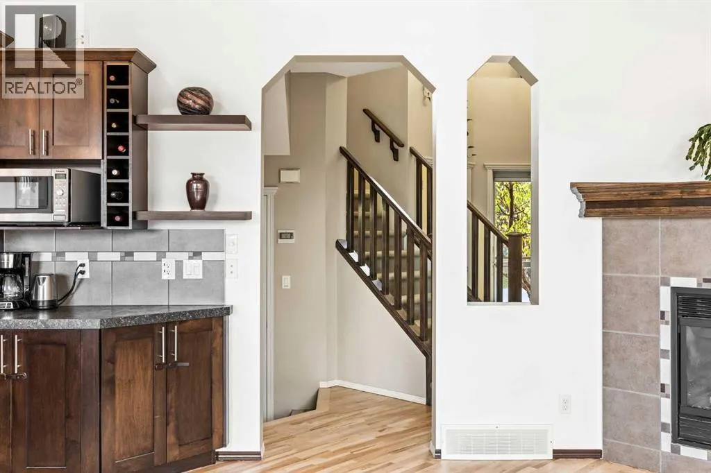 16 Tuscany Ravine Court NW