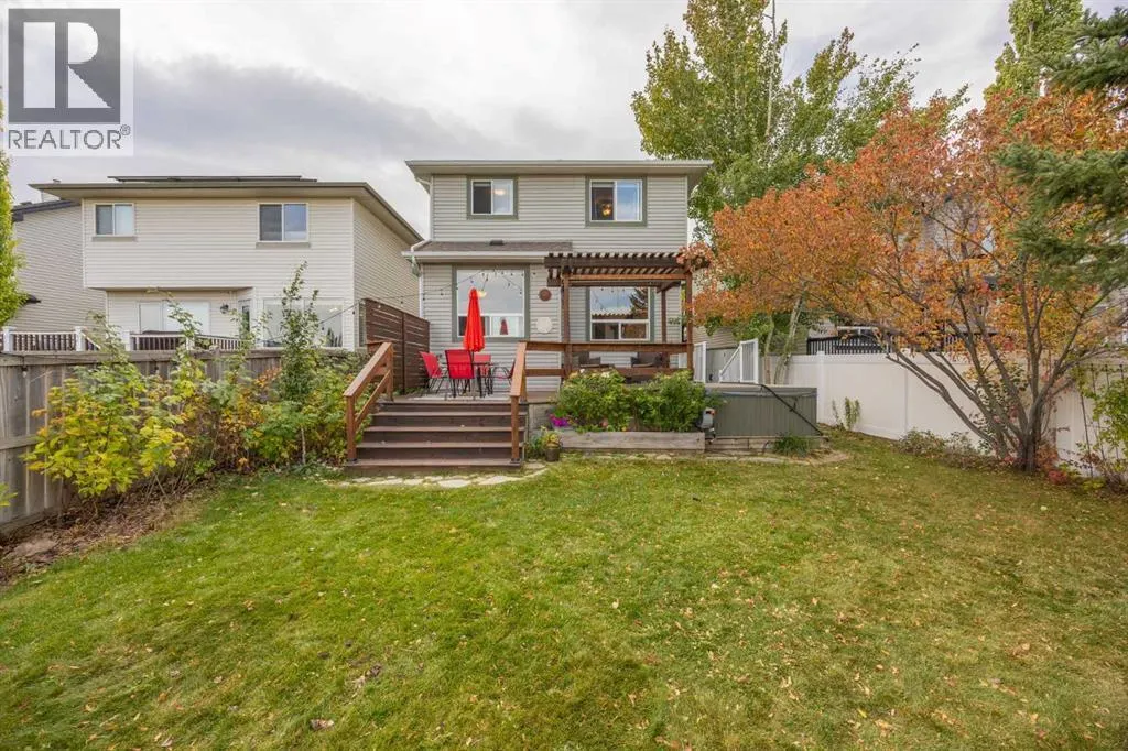 16 Tuscany Ravine Court NW