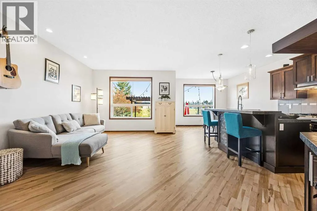 16 Tuscany Ravine Court NW