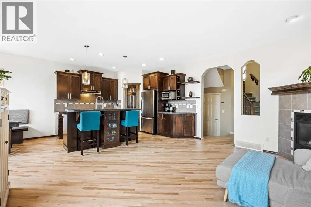 16 Tuscany Ravine Court NW