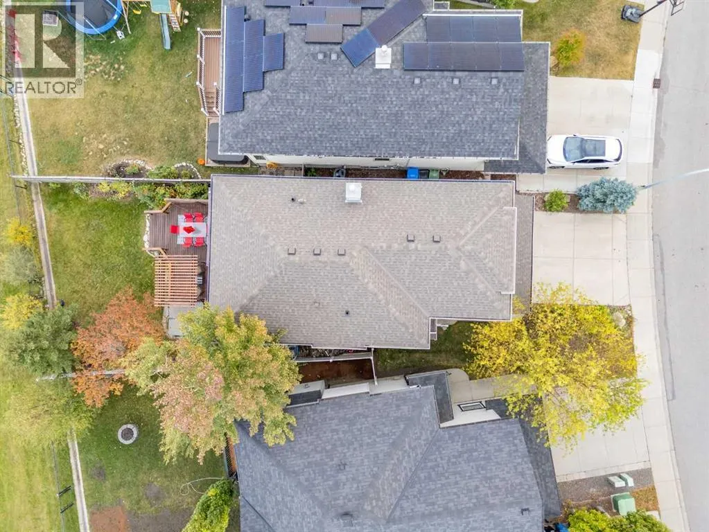 16 Tuscany Ravine Court NW