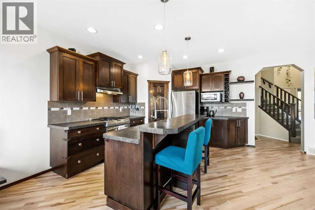 16 Tuscany Ravine Court NW