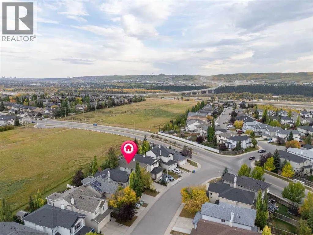 16 Tuscany Ravine Court NW