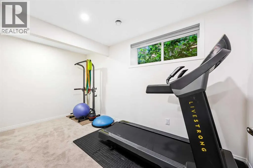 16 Tuscany Ravine Court NW