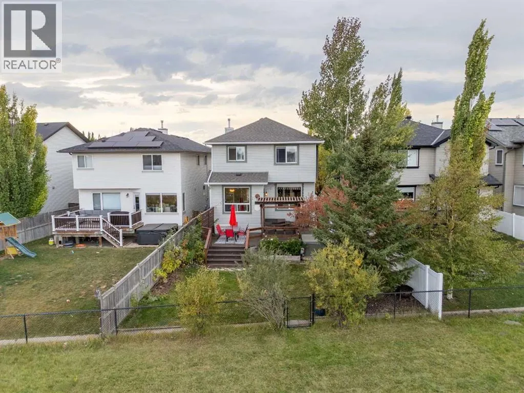 16 Tuscany Ravine Court NW