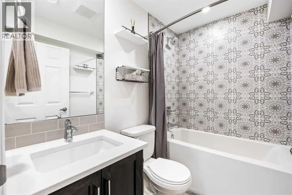 16 Tuscany Ravine Court NW