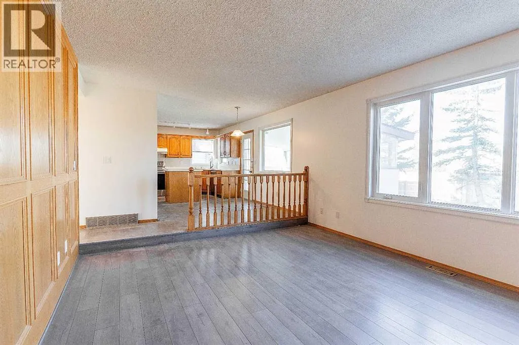 266 Edgepark Way NW