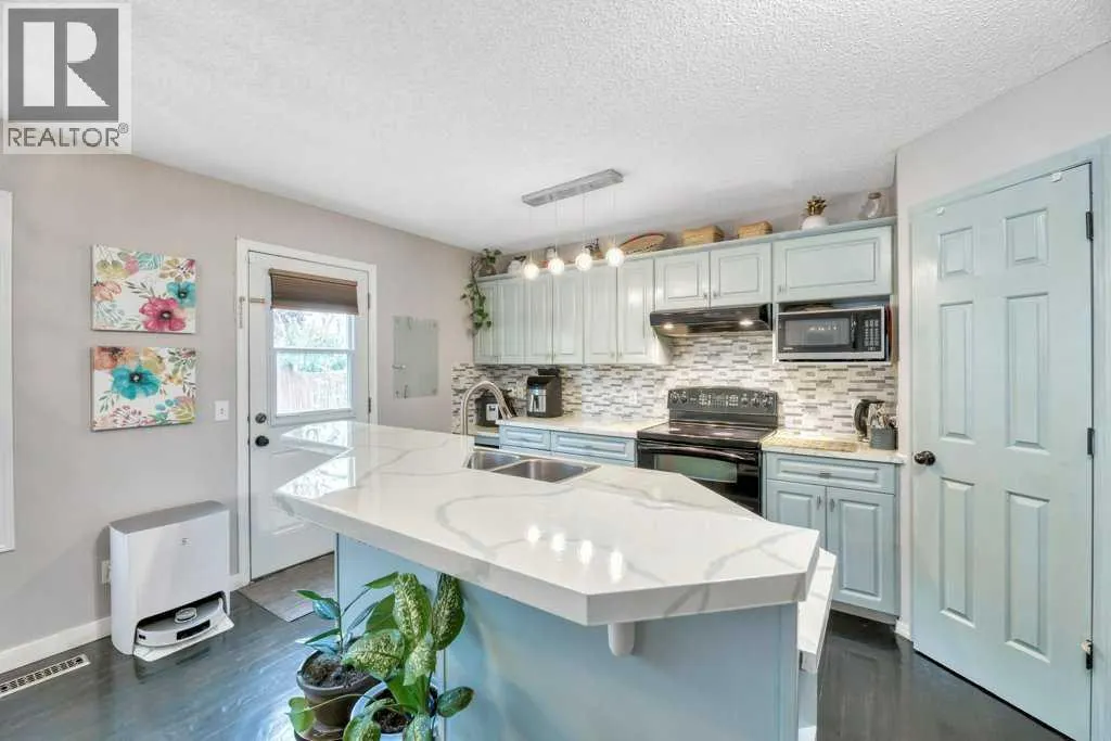 331 Citadel Drive NW
