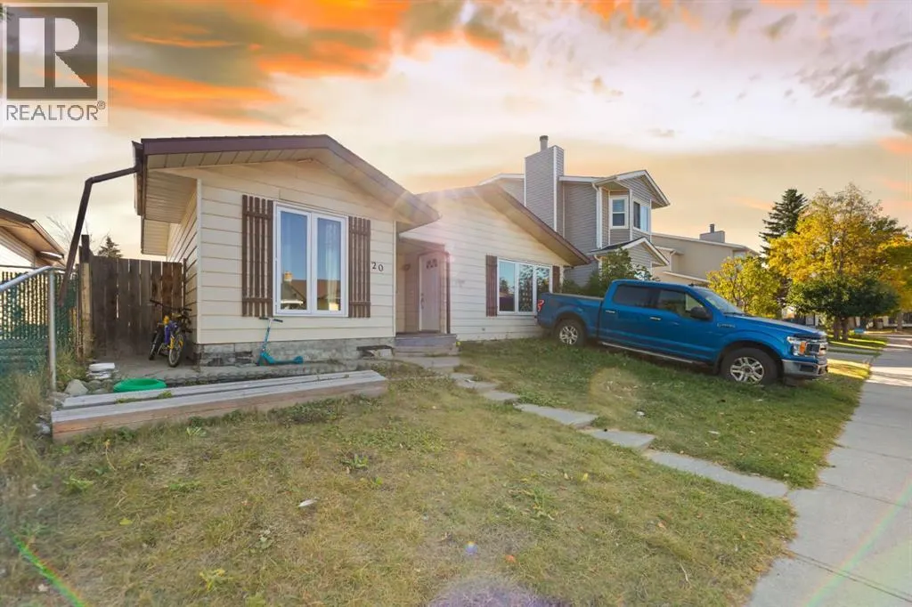 20 Castlegrove Way NE