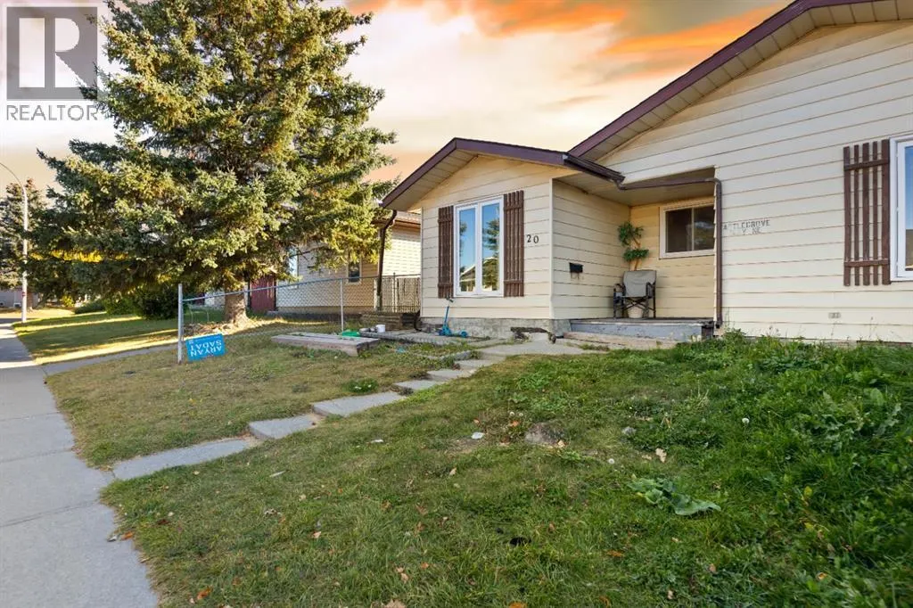 20 Castlegrove Way NE