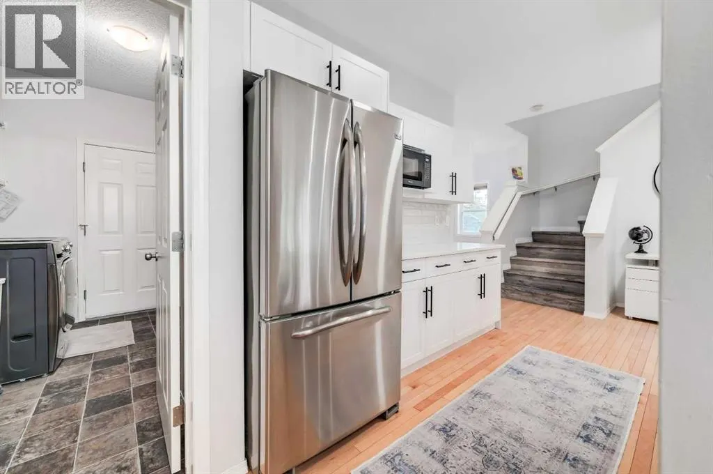 1 Cougarstone Villas SW