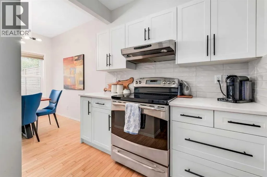 1 Cougarstone Villas SW