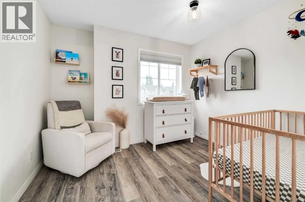 1 Cougarstone Villas SW