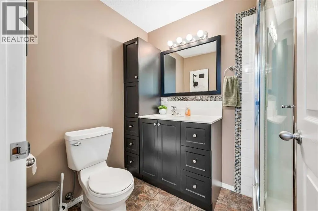 1 Cougarstone Villas SW