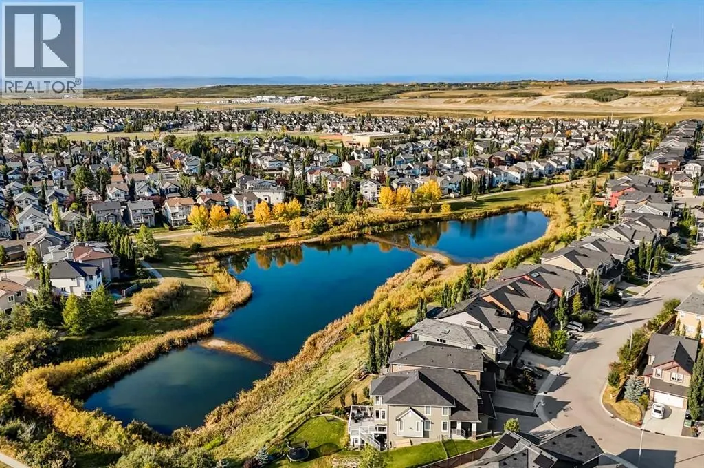 1 Cougarstone Villas SW