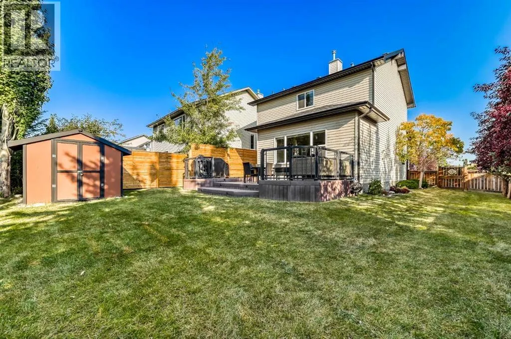 1 Cougarstone Villas SW
