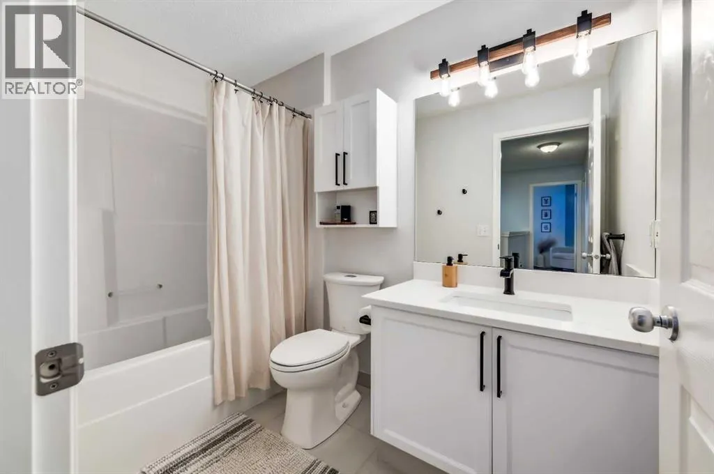 1 Cougarstone Villas SW