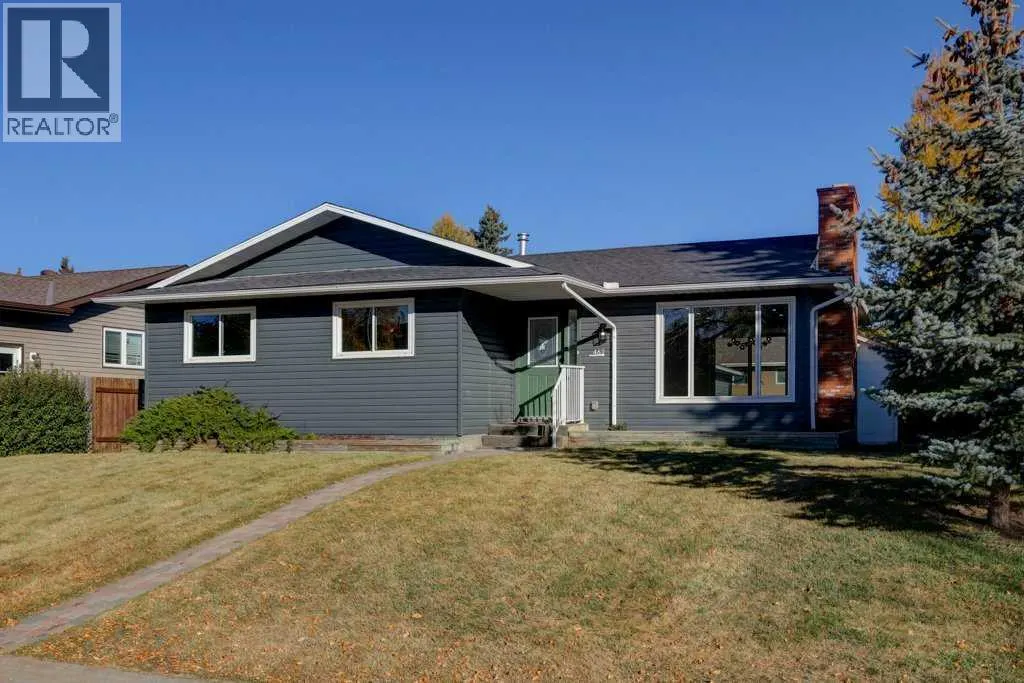 462 Summerwood Place SE