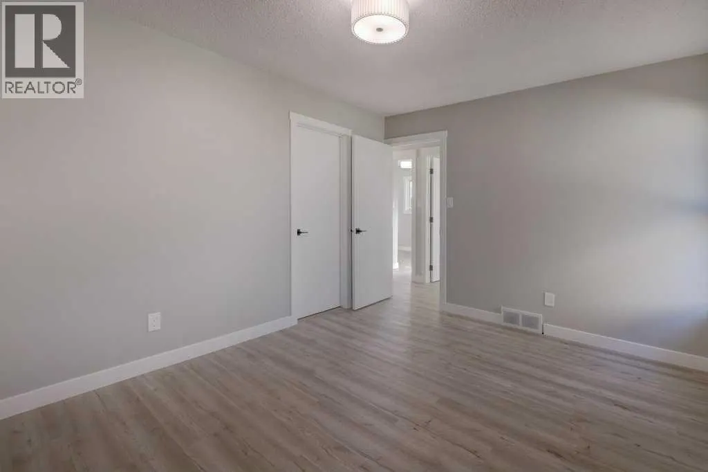 462 Summerwood Place SE