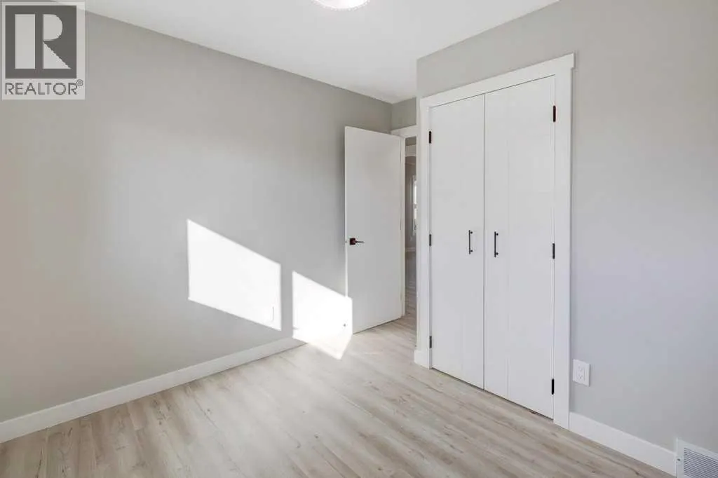 462 Summerwood Place SE