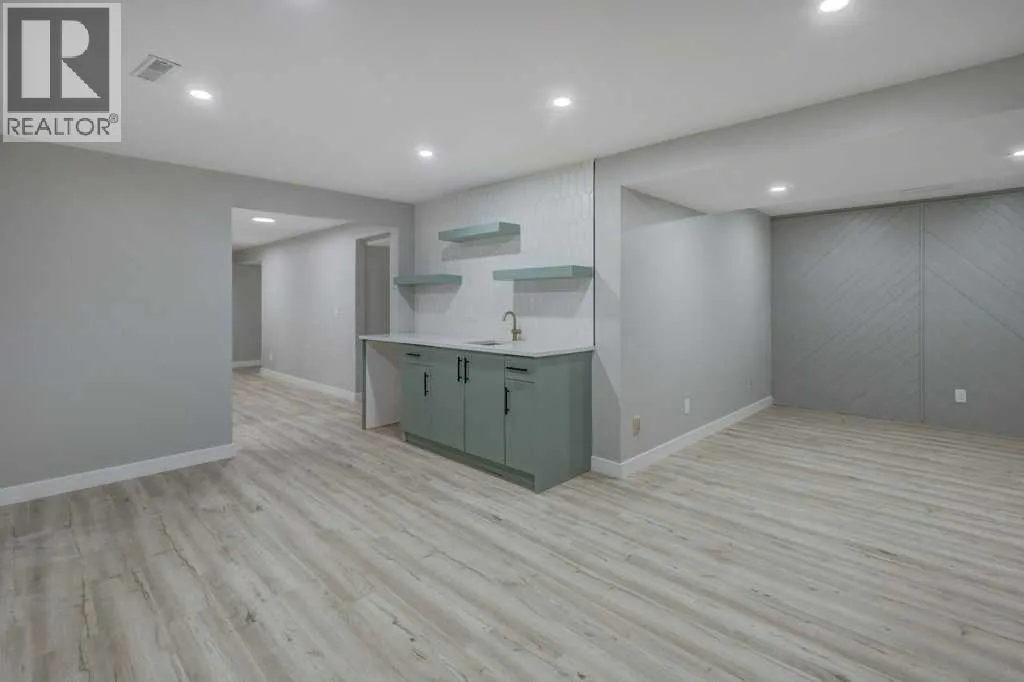 462 Summerwood Place SE