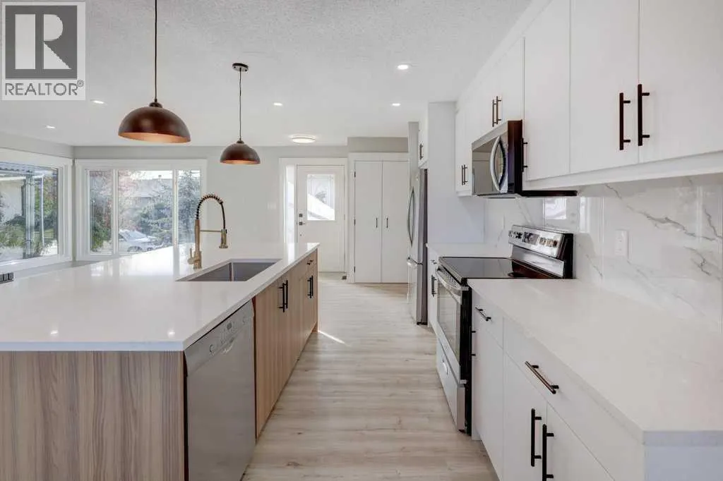 462 Summerwood Place SE