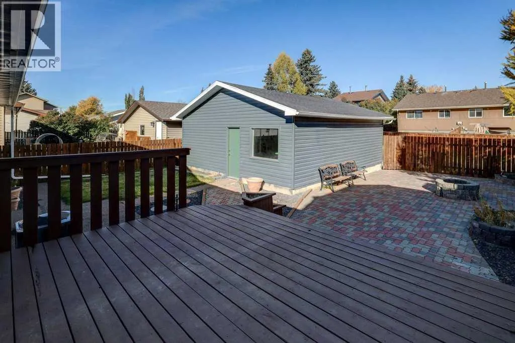 462 Summerwood Place SE
