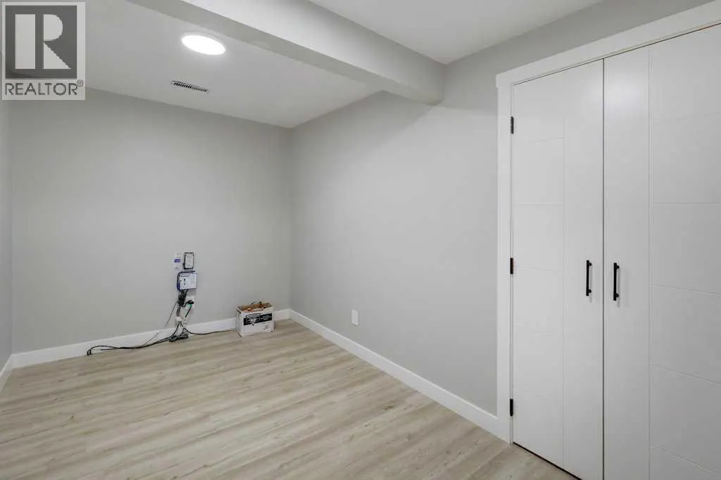 462 Summerwood Place SE