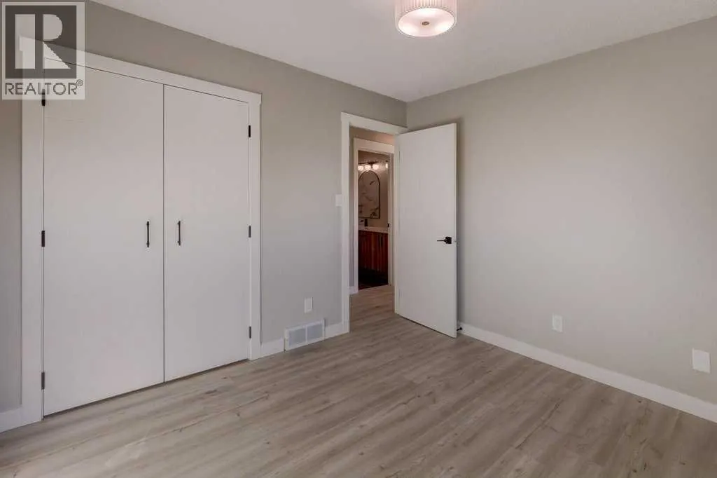 462 Summerwood Place SE