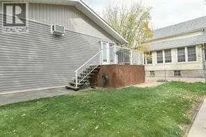 337 & 339 Ash Avenue SE