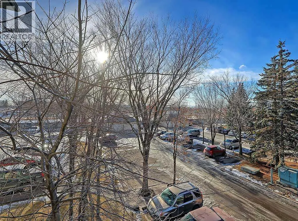 301, 21 Dover Point SE