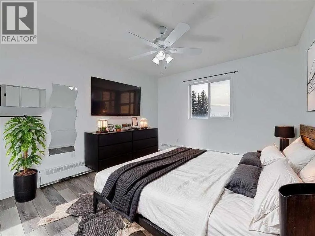301, 21 Dover Point SE