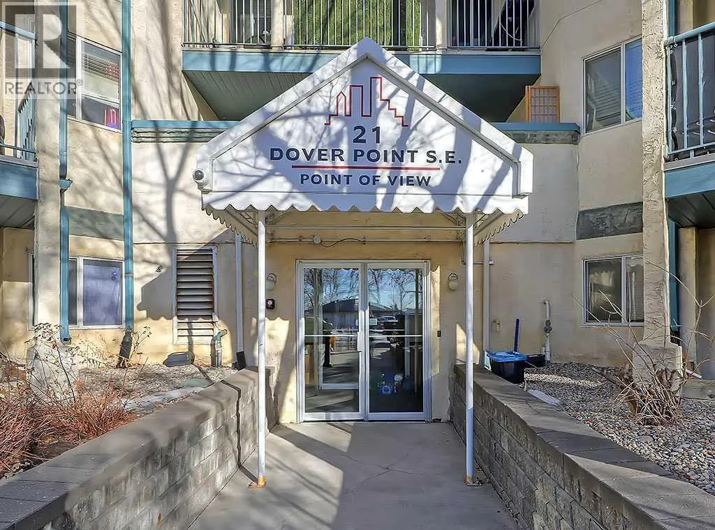 301, 21 Dover Point SE
