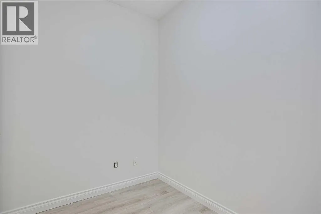 207, 11170 30 Street SW