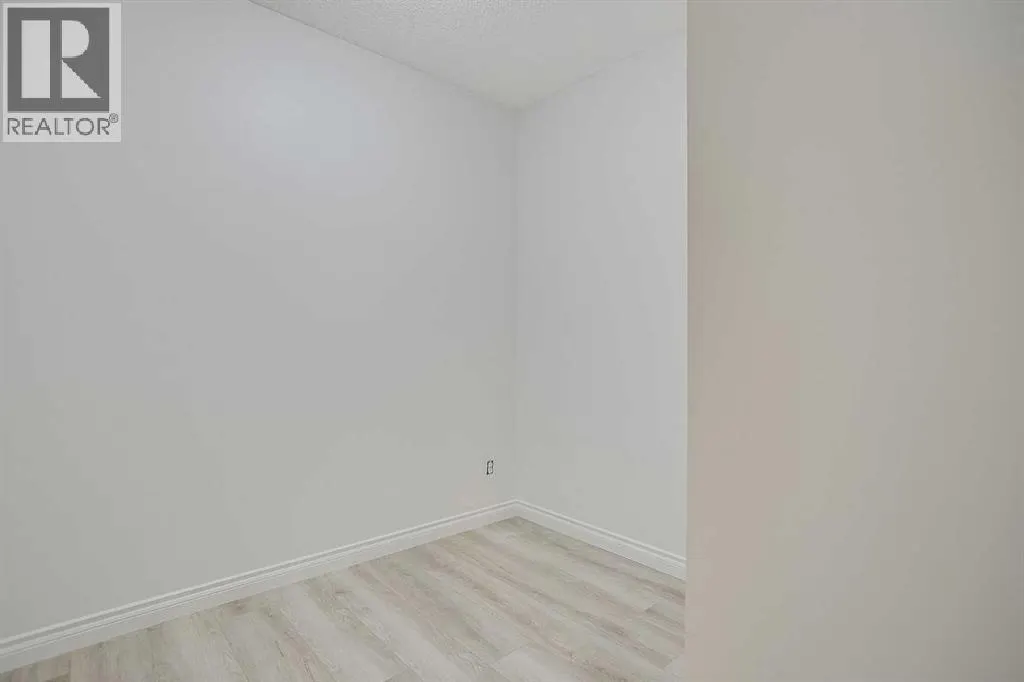 207, 11170 30 Street SW