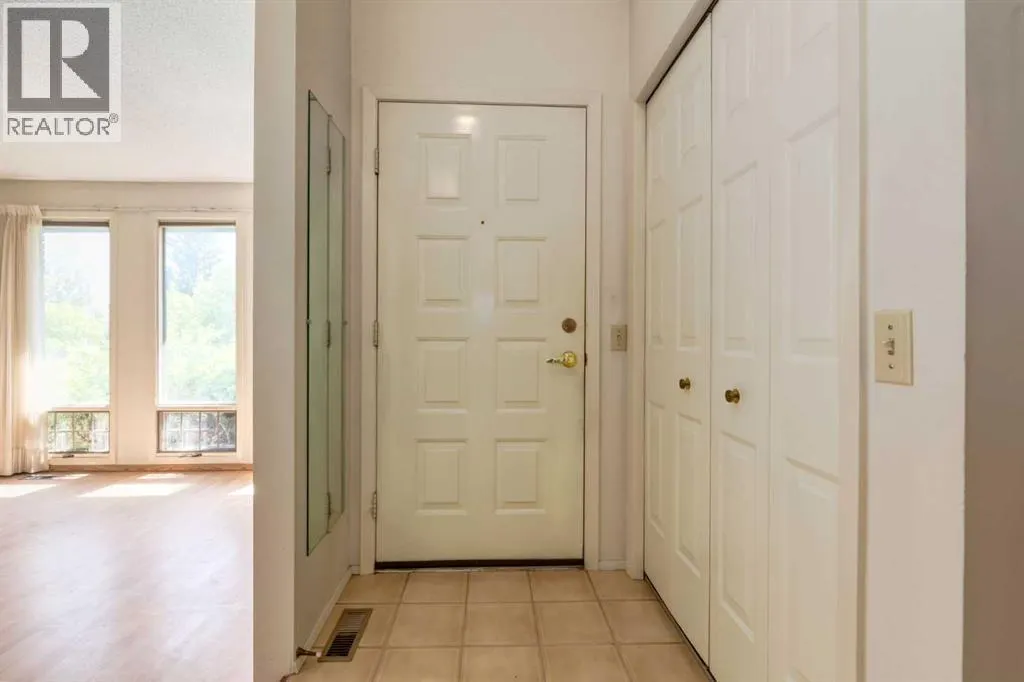 300 Edgehill Drive NW