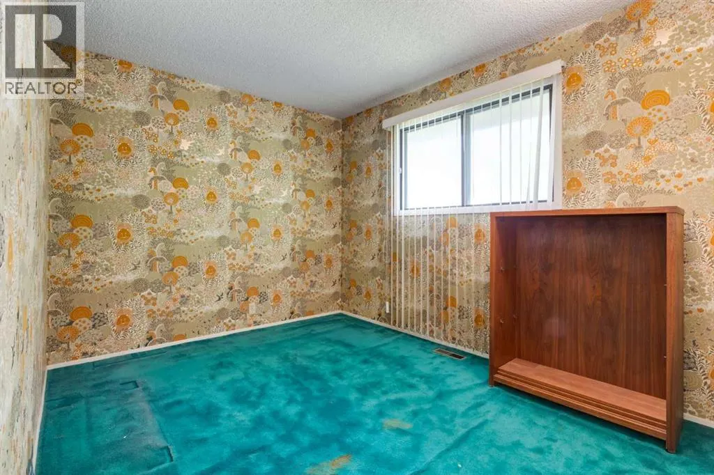 300 Edgehill Drive NW