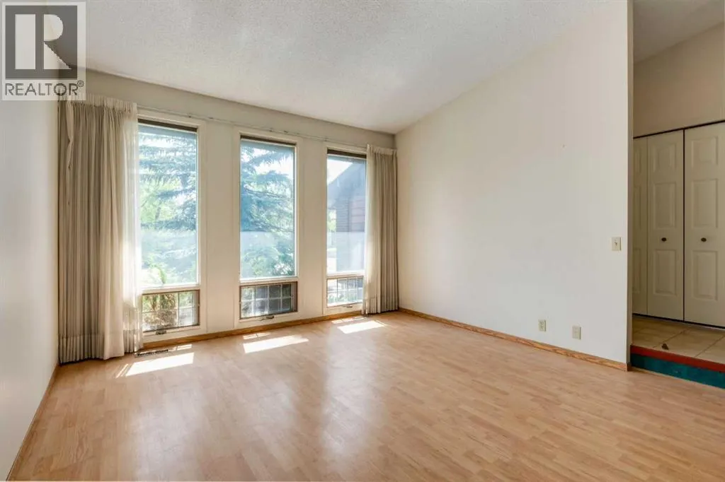 300 Edgehill Drive NW