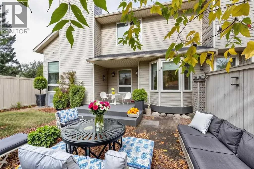 17 Millrise Lane SW