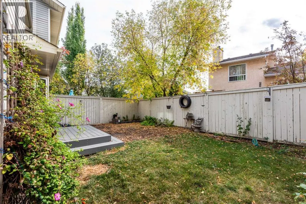 17 Millrise Lane SW